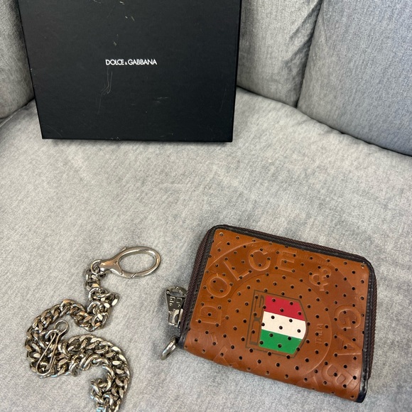 ❌SOLD❌D&G Chain Wallet - Picture 2 of 2